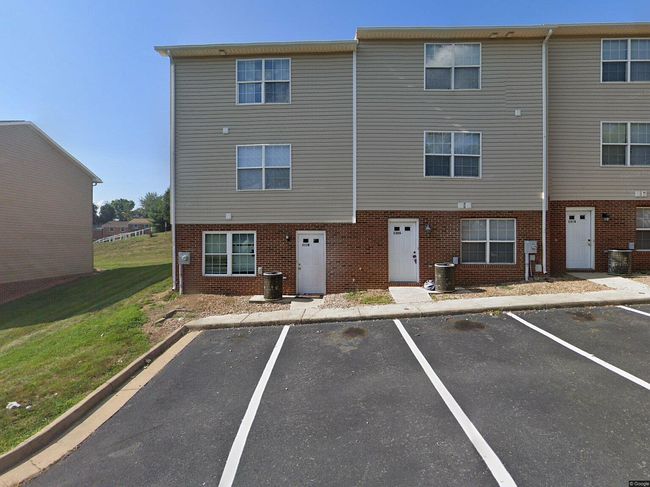 Photo of 1328 Devon Ln #3B-3Ba