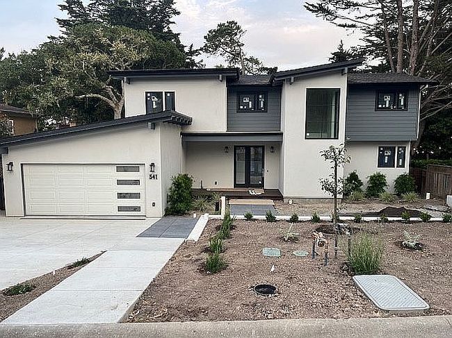 Photo of 541 Dry Creek Rd, Monterey, CA