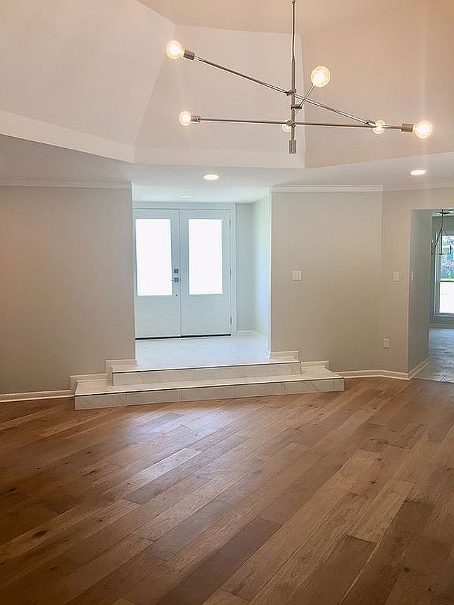 Image of 1025 Tara Blvd