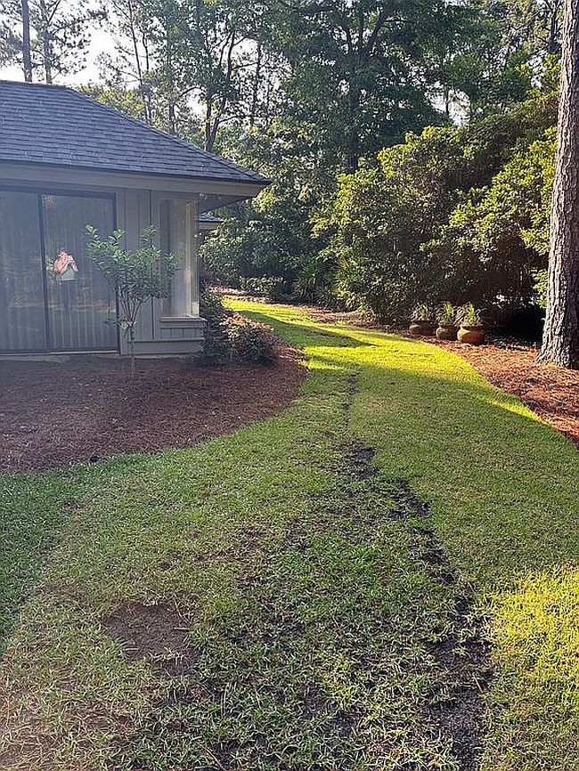 Photo of 18 Brown Thrasher Rd, Hilton Head, SC