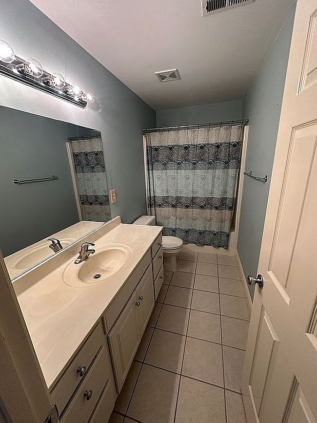 Photo of 4500 Clint Cir, Newburgh, IN