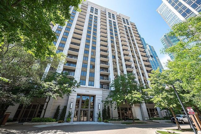Image of 1322 S Prairie Ave Unit 1507