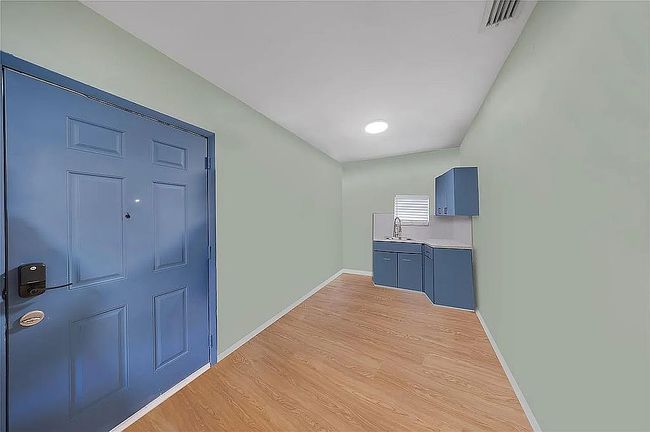 Photo of 1010 Sw 8th Ave, Miami, FL