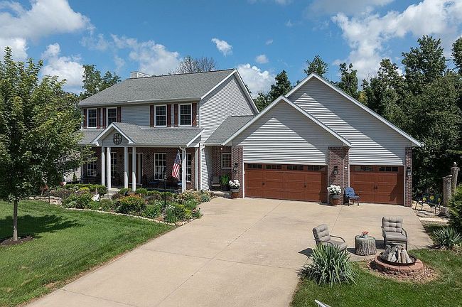 3010 Cedar Ridge Dr Ne, Cedar Rapids, IA