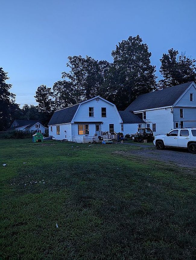 Photo of 235 N Granby Rd