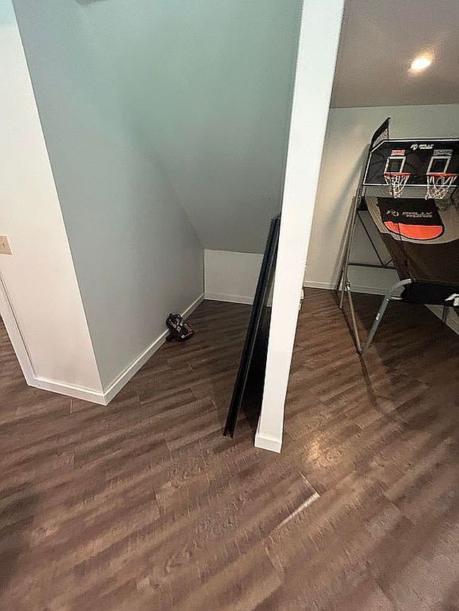 Image of 9480 Stoops Rd