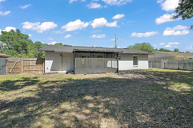 Image of 525 Oak Dr