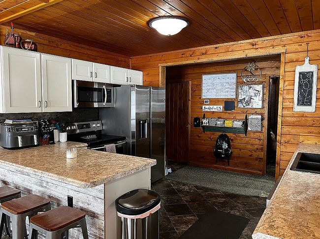Image of 611 Oakwood Dr