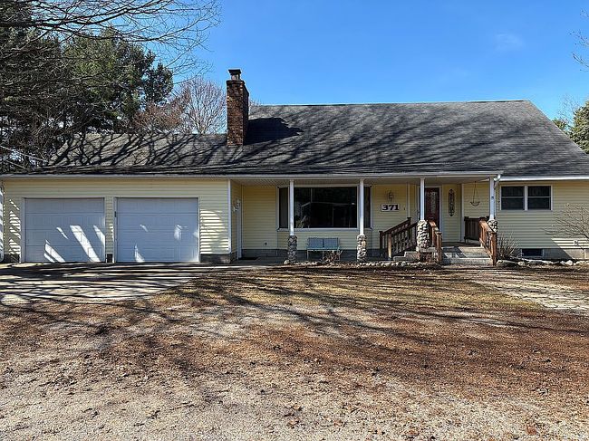 Image of 371 N Stiles Rd