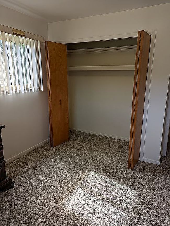 Image of 9424 E Richfield Rd