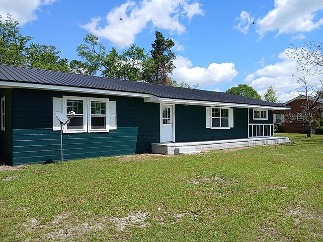 Photo of 210 W Graham St, Mc Rae, GA