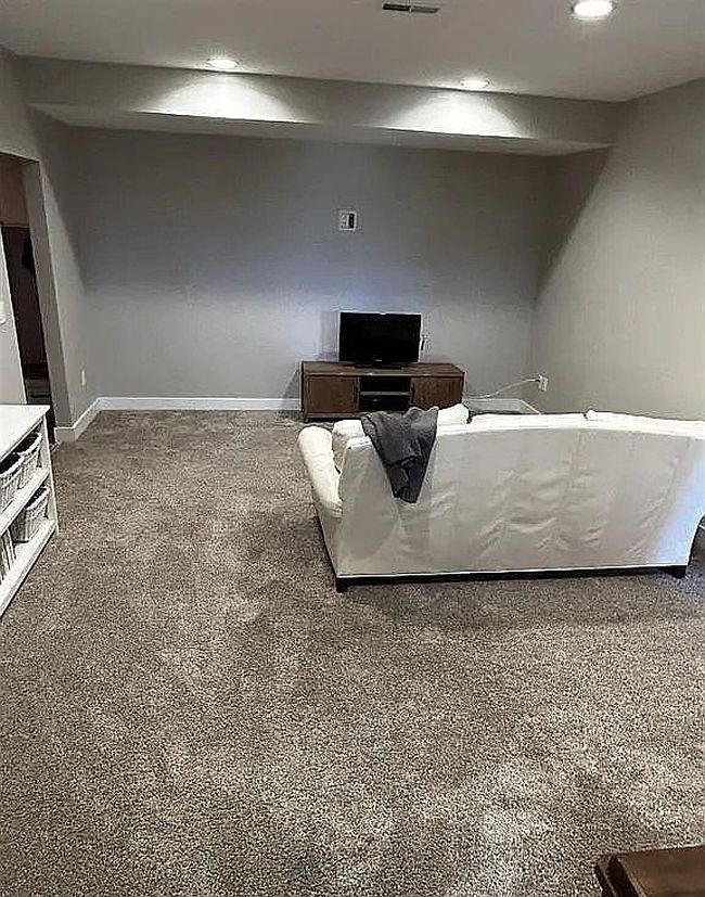 Image of 14 Green Oak Ct
