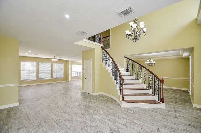 Photo of 318 N Cypress Estates Cir, Spring, TX