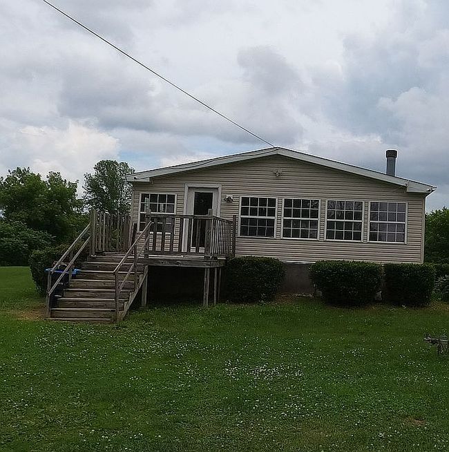 Image of 2146 Lake Shore Rd