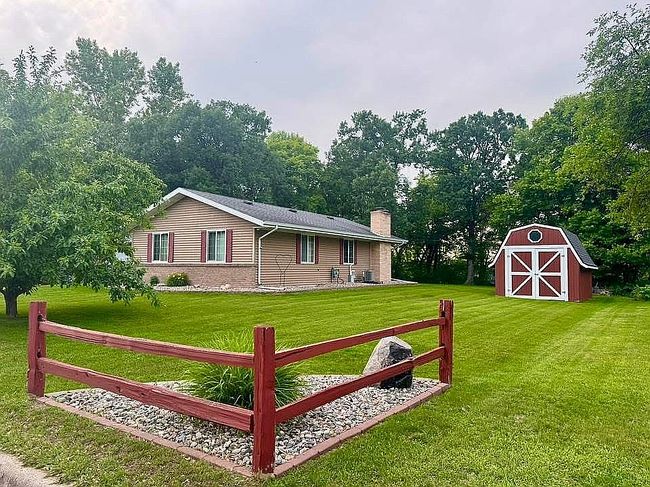 Photo of 1124 River Dr Ne, Red Lake Falls, MN