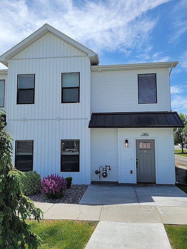 Photo of 2881 Sunburst Dr