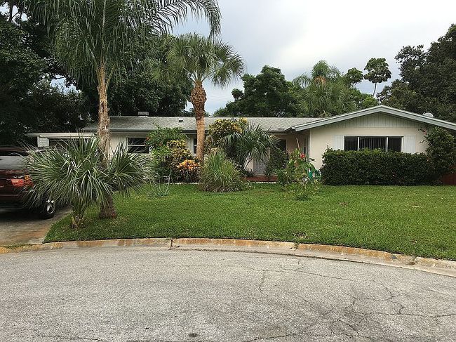 Image of 920 Spruce Dr