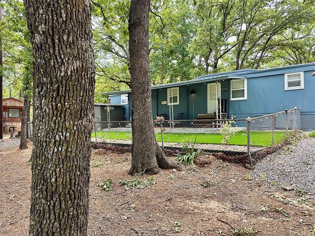 Photo of 300 Lighthouse Dr #Pt31, Pottsboro, TX