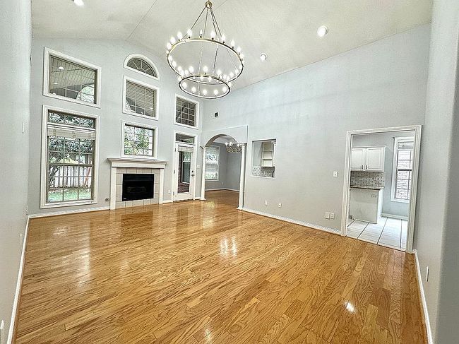 Additional photo 3 of property located at 3404 Derby Landing Cir