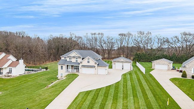 Preview of property located at 163 Dreamfield Dr