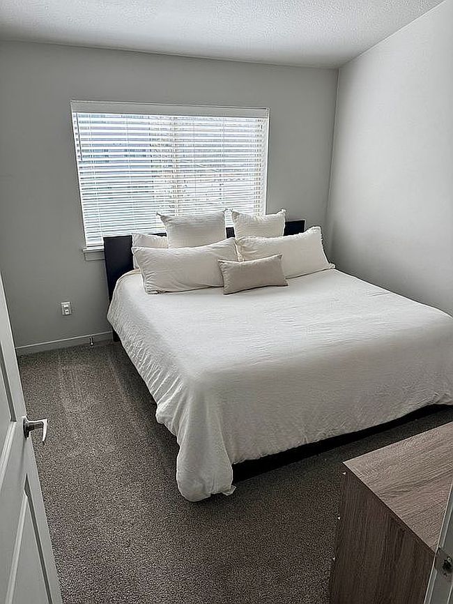 Photo of 1141 E 1320 S #B401, Provo, UT