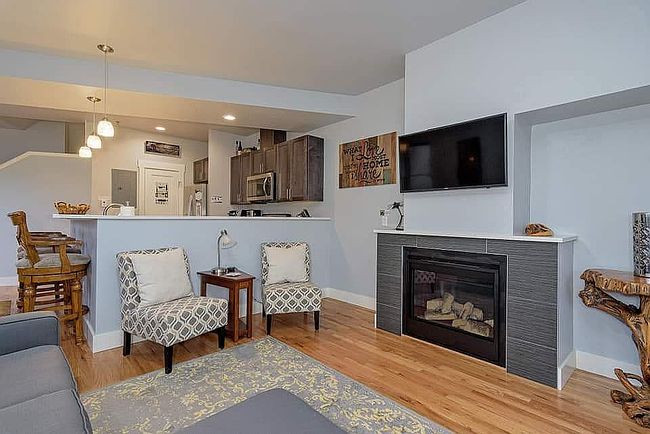 Preview of property located at 130 W Sackett Ave Unit K