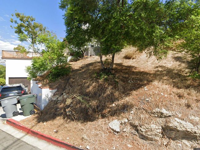 Preview of property located at 1360 E Palmer Ave