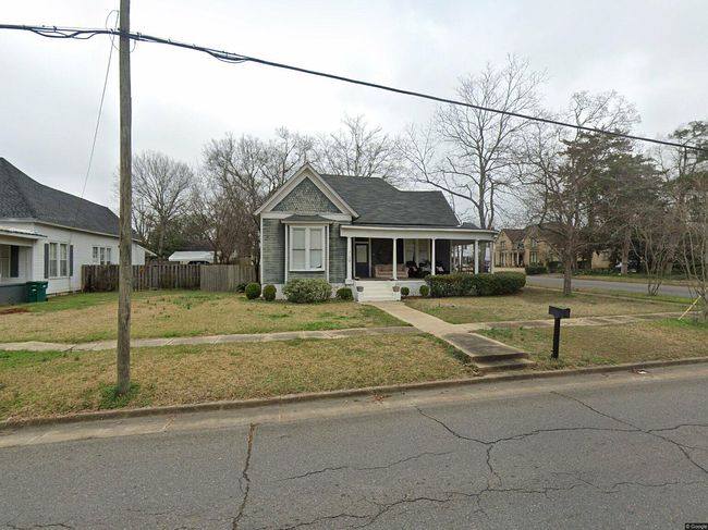 Image of 411 S Walnut Ave
