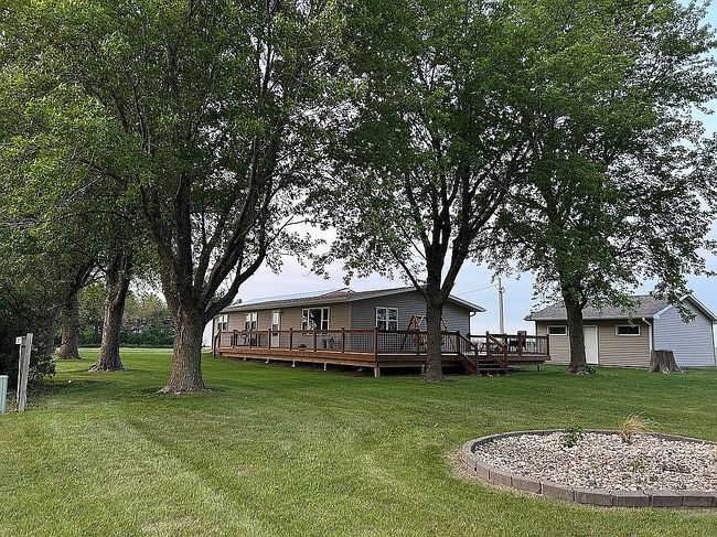 Photo of 2920 Oriole Ave, Sheldon, IA