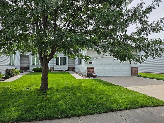 Photo of 910 Ronan Dr