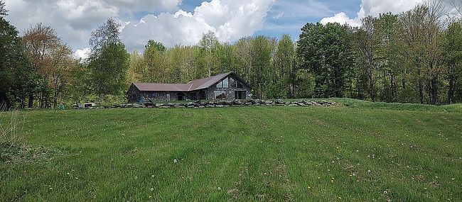 Image of 850 Barry Rd