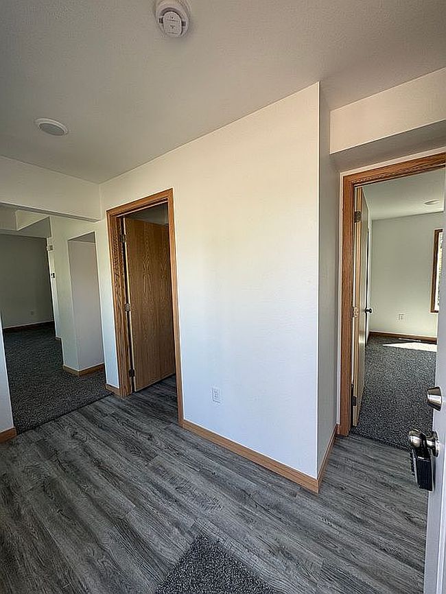 Image of 200 Central Ave S