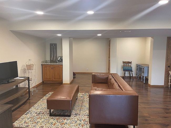 Photo of 4203 154th St, Urbandale, IA