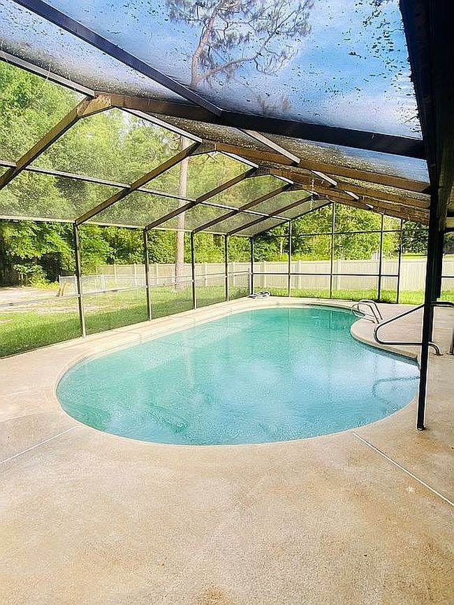 Photo of 10430 Bobcat Dr, New Port Richey, FL