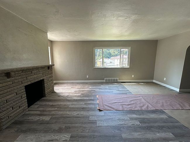 Photo of 108 Glenmore Ave, Pittsburgh, PA