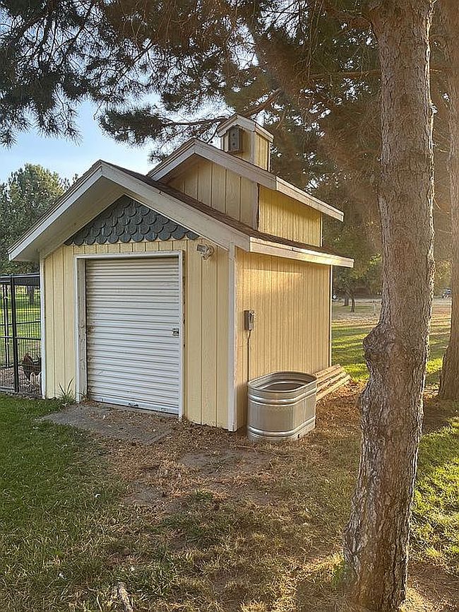 Image of 9308 Canal Rd