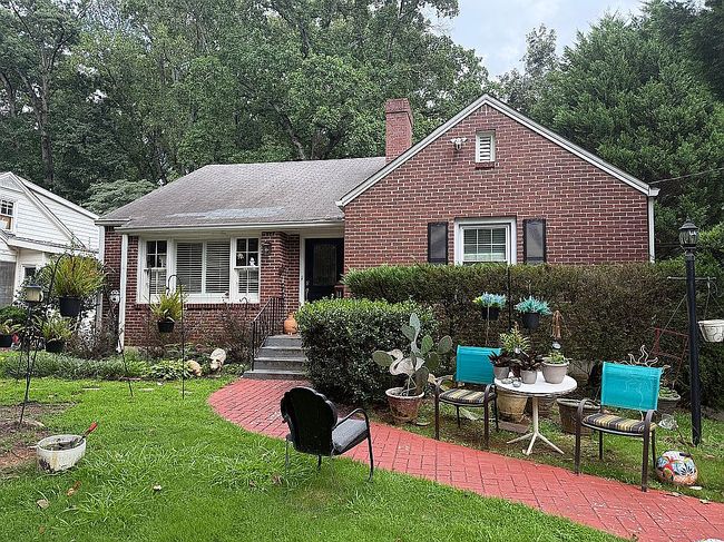 Preview of property located at 1373 Greenland Dr Ne