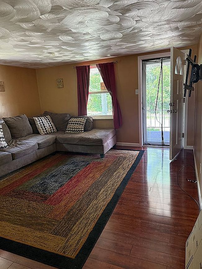 Photo of 114 Mcvey St, Sturgeon, PA