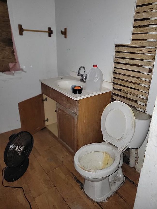 Image of 715 W 4th St