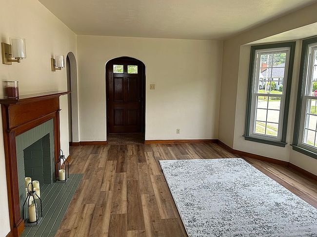 Photo of 617 6th St, Saint Marys, WV