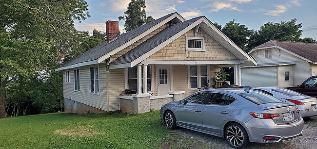 Photo of 35 11th Ave Sw, Hickory, NC