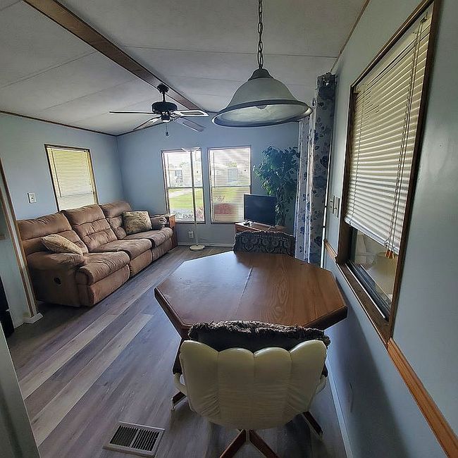 Photo of 8029 Indiana Rd, Sebring, FL