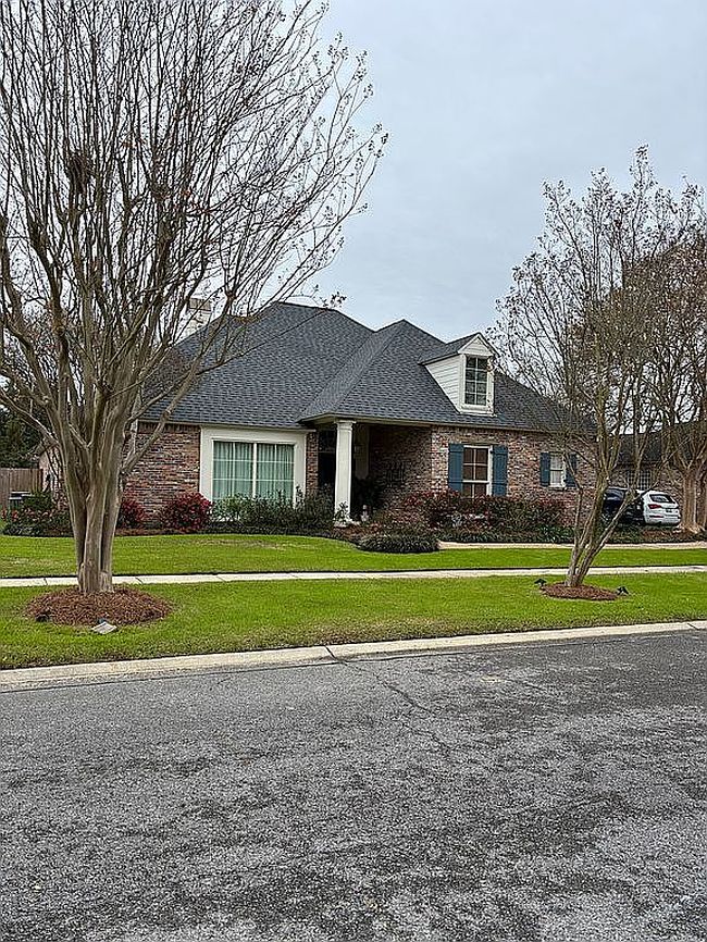 Image of 334 Plantation Crest Ct