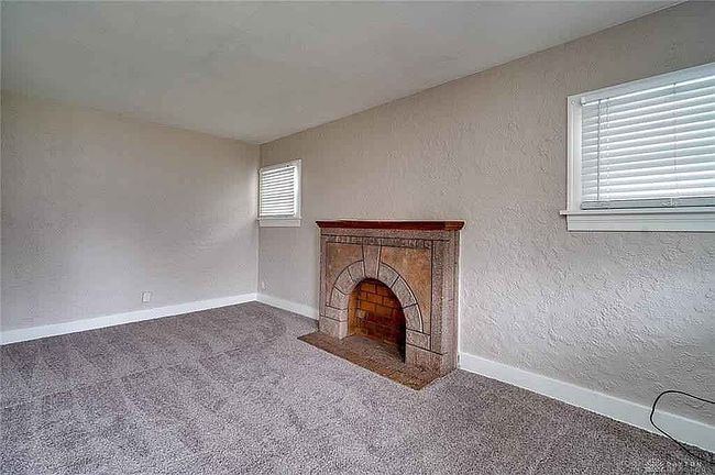 Image of 2921 Kenmore Ave