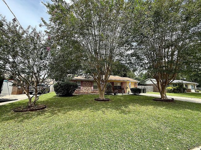 Additional photo 2 of property located at 780 Deedra Ave