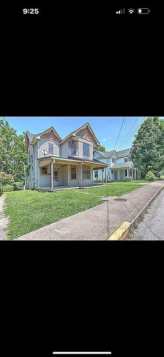 Photo of 158 Griffin Ave, Somerset, KY