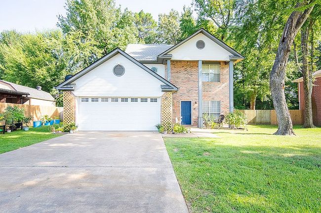 Photo of 1139 Kensington Ct, Longview, TX