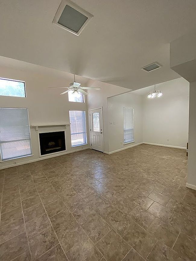 Image of 4421 Gaines St Apt 20