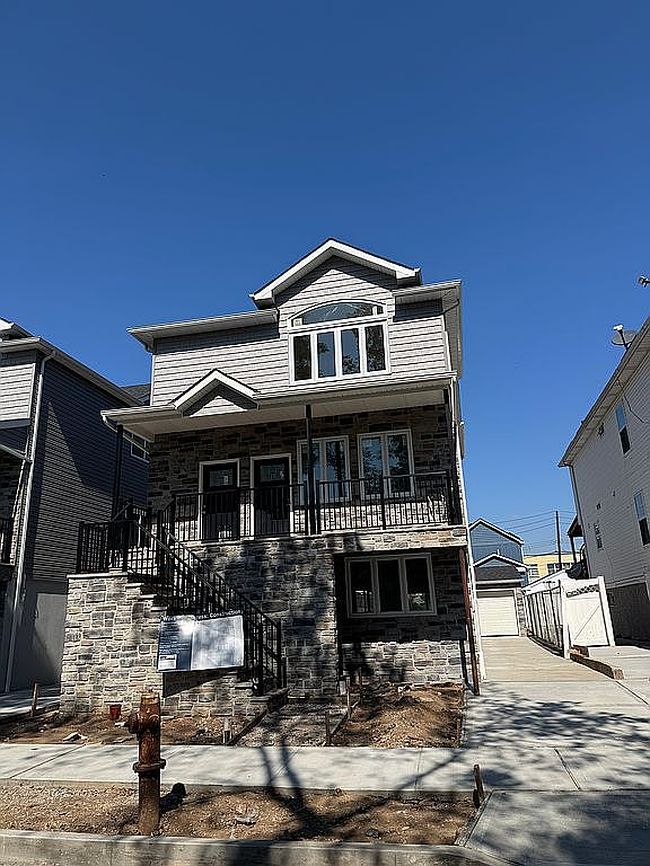 Photo of 23 Lava St