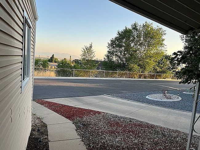 Photo of 262 Lakeview Dr, Layton, UT